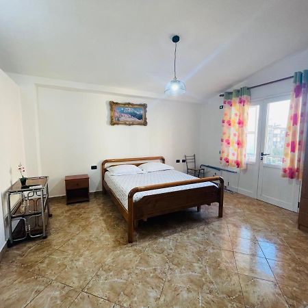 Jazoj Family Hotel Орикум Екстериор снимка
