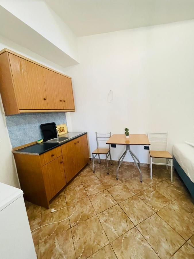 Jazoj Family Hotel Орикум Екстериор снимка