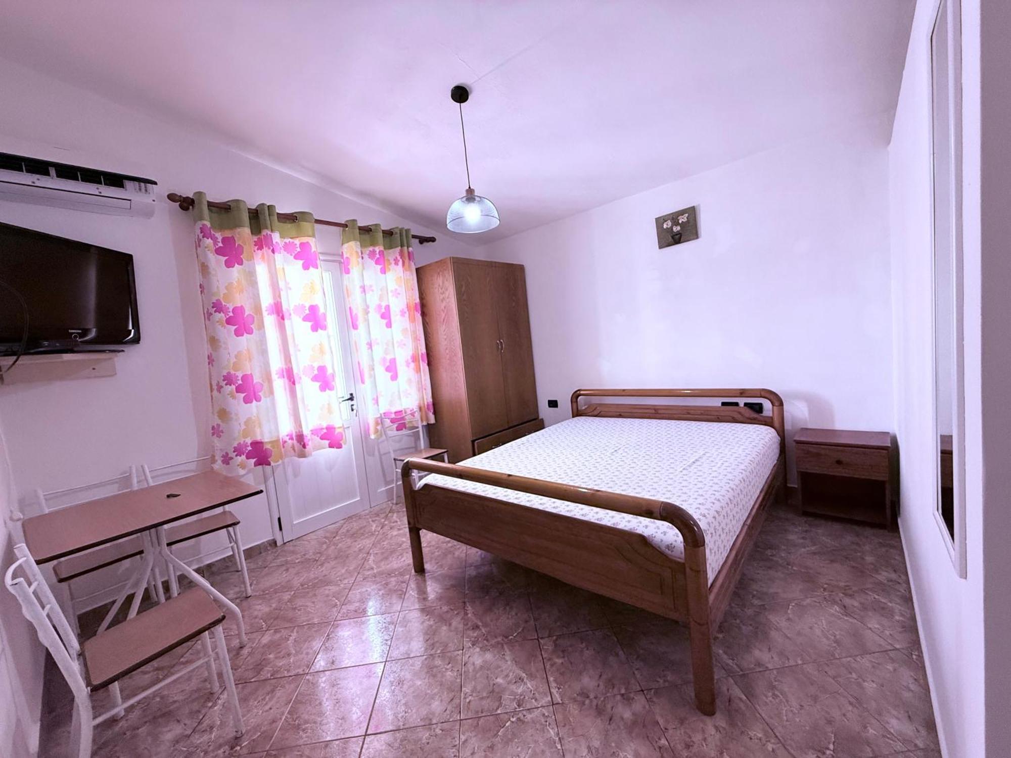 Jazoj Family Hotel Орикум Екстериор снимка